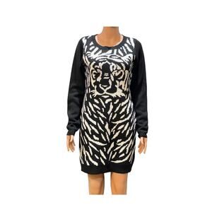 I'M In Love With Derek Sweater Dress Size Large